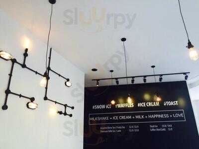 Teng Tea Dessert Cafe