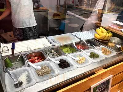 Pretty Good Smoothie Bowl