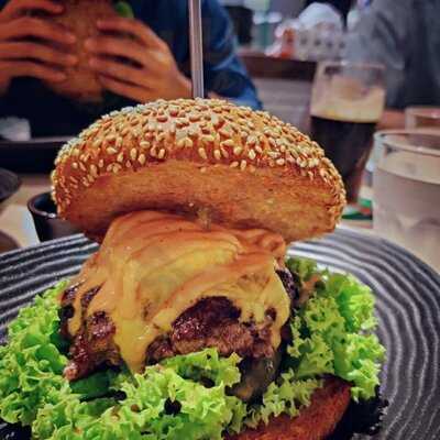 Lombardo's Burger Singapore