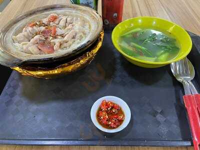 Qiang Traditional Claypot Curry