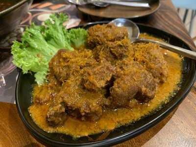 Four Seasons Durians Restaurant