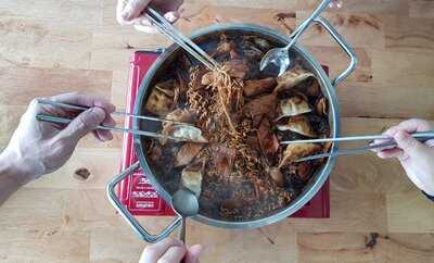 Nayana Kpop Cafe & Restaurant