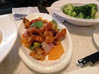 Tsui Wah (the Heeren)