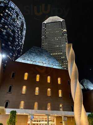 The Queen's Inglish Pub