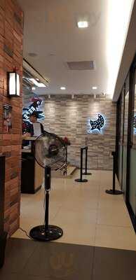 Max's Restaurant Singapore