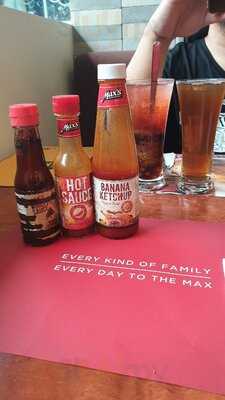Max's Restaurant Singapore