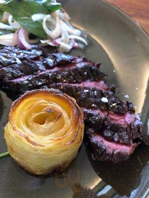 Naturelle + Cafe + Dining + Lounge