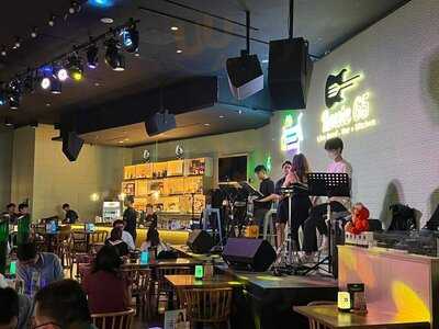 Route 65 Bar & Kitchen