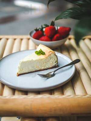 The Food Peeps Coffee & Deli