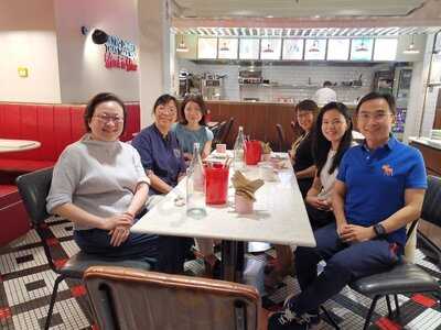 Broadway American Diner