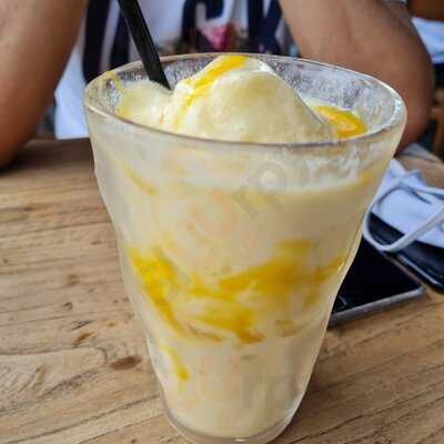 The Singapura Aerospace Club