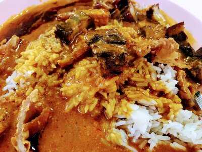 Scissors Curry Rice