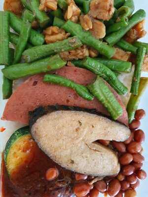 Daily Green Vegetarian