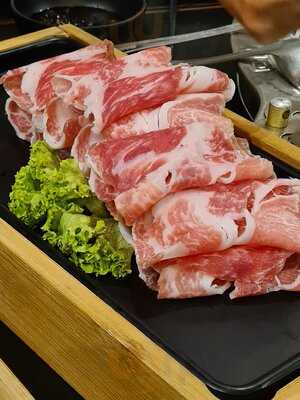 Yanxi Dim Sum & Hotpot