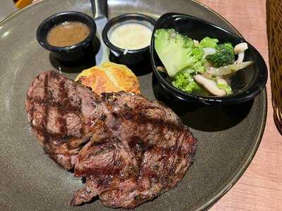 Collin's - Great World