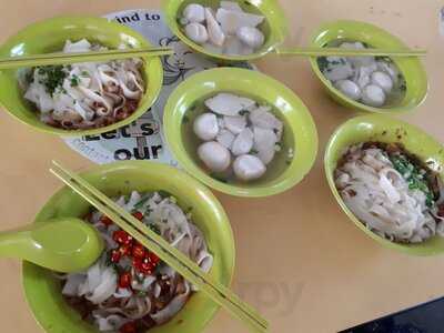 Thye Hong Handmade Fishball Noodle