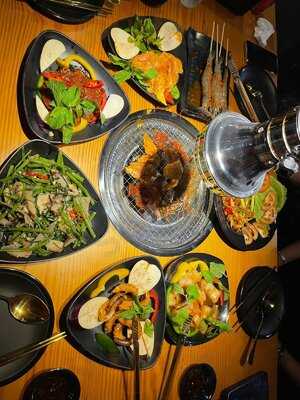 Khoi Grill & Hotpot