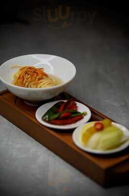 Beats Bites & Cocktails