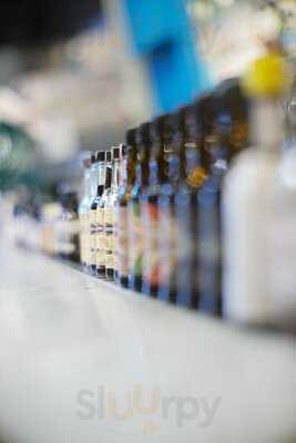 Beats Bites & Cocktails