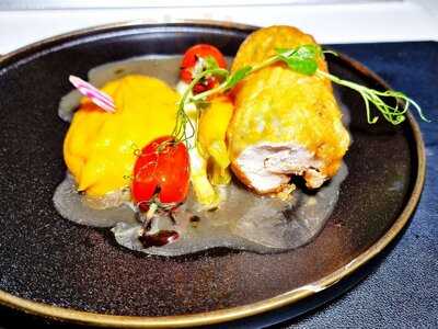 6ixty 7even Restaurant & Bar