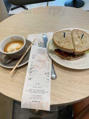 Cedele Bakery Cafe - Vivo City