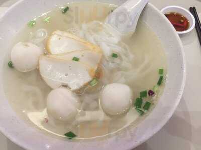 Cheng Fa Prawn And Fishball Noodles