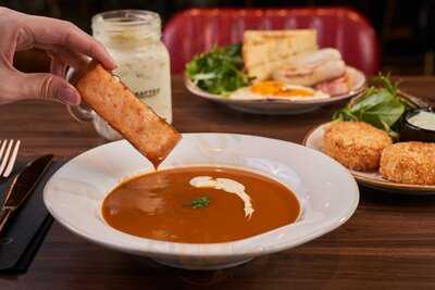 Crafted By Peter Zwiener