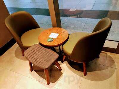 Starbucks Singhealth Tower