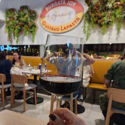 Burrata Joy & Gustavo Lapasta