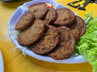 Flying Pig - Golden Mile Complex