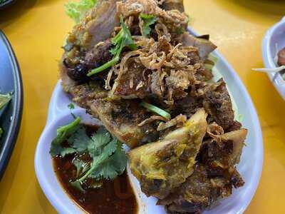 Flying Pig - Golden Mile Complex