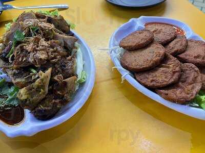 Flying Pig - Golden Mile Complex