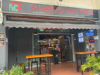 Kubes Bistro