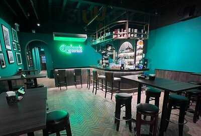 Quinn's The Irish Tavern - River Valley