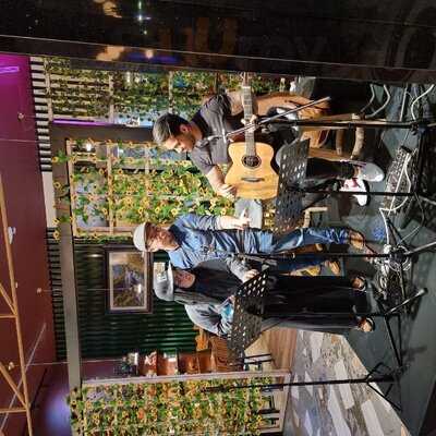 Desiree Cafe And Bar