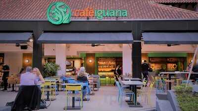 Cafe Iguana (orchard Rendezvous Hotel)