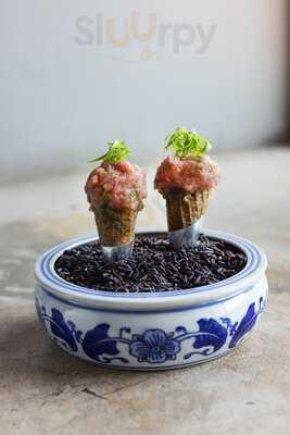 Iko Restaurant & Bar