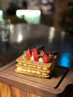 Loulou - French Cuisine & Wine Bar