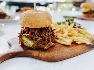 Parallel Kitchen & Bar