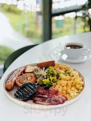 Parallel Kitchen & Bar