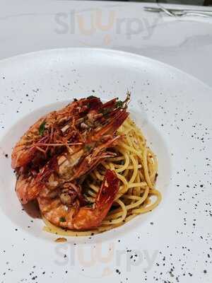 Parallel Kitchen & Bar