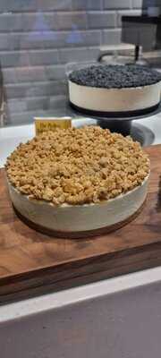 Cat & The Fiddle (junction 8)