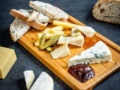 Allo French Restaurant