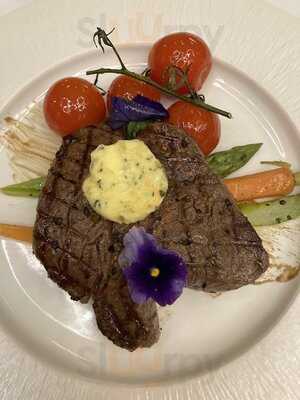 Trovato Cafe, Restaurant & Bar