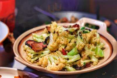 Good Luck Bbq 上上签四川小酒馆