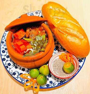 Bistro Eminami Halal Vietnam