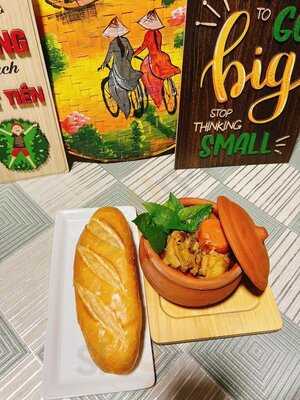 Bistro Eminami Halal Vietnam