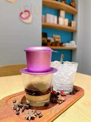 Bistro Eminami Halal Vietnam