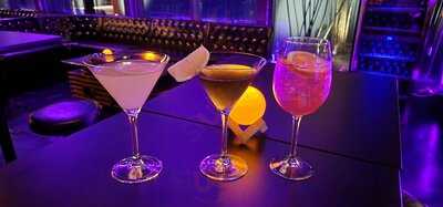 Moon Rooftop Bar And Lounge Pte. Ltd.