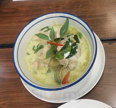 Baan Chadar Thai Cuisine Pte Ltd